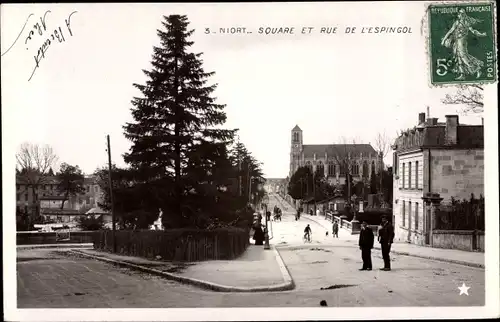 Ak Niort Deux Sèvres, Square et Rue de l'Espingol, eglise