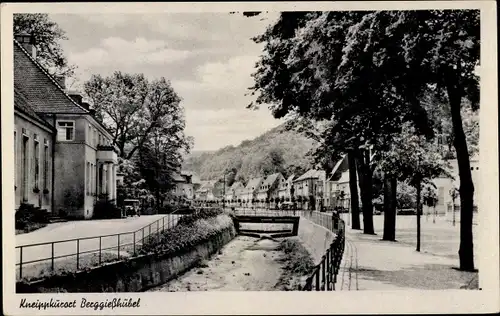Ak Berggießhübel in Sachsen, Kanalpartie, Brücke, Stadtbild