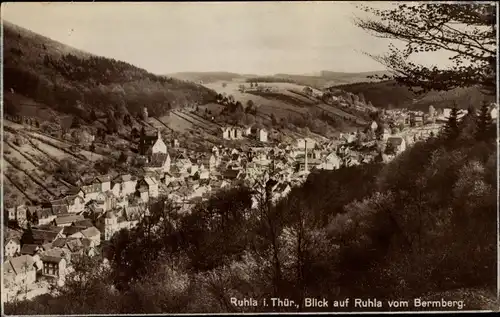 Ak Ruhla in Westthüringen, Stadt vom Bermberg gesehen