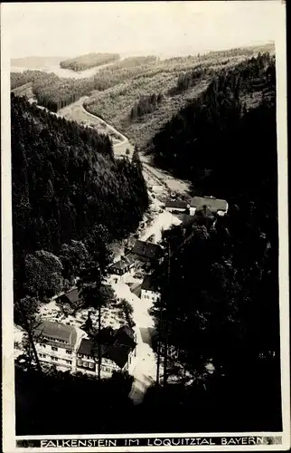 Ak Falkenstein Ludwigsstadt im Kreis Kronach Oberfranken, Ort aus der Vogelschau