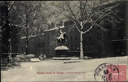 Ak Nancy Lothringen Meurthe et Moselle, Statue Jeanne d'Arc, Winter, Denkmal