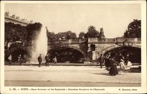 Ak Metz Moselle, Neuer Brunnen an der Esplanade, Nouvelles Fontaines de l'Esplanade