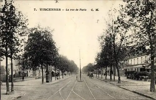 Ak Vincennes Val de Marne, La Rue de Paris