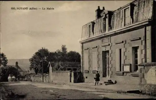 Ak Noyant Allier, La Mairie