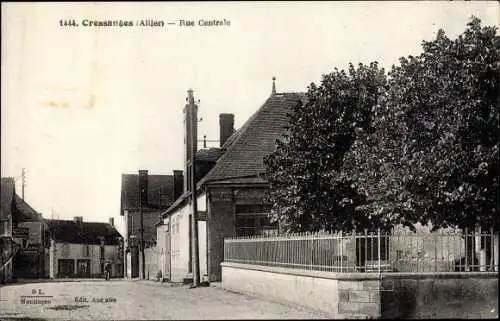 Ak Cressanges Allier, Rue Centrale