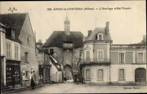 Ak Ainay le Chateau Allier, L'Horloge, Cote Ouest