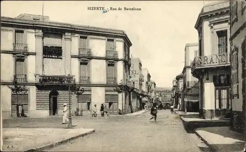 Ak Bizerte Tunesien, Rue de Barcelone, Straßenpartie