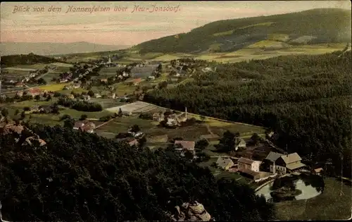 Ak Jonsdorf im Zittauer Gebirge, Blick vom Nonnenfelsen auf die Ortschaft
