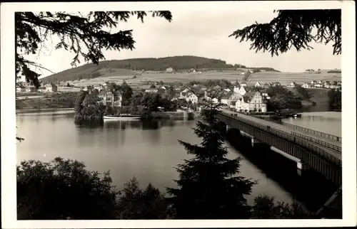 Ak Saalburg Ebersdorf in Thüringen, Panorama vom Ort, Brücke