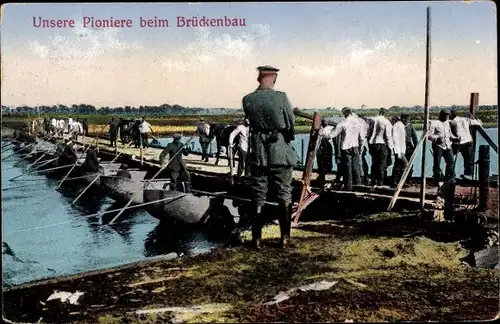 Ak Deutsche Pioniere beim Brückenbau, Schiffbrücke