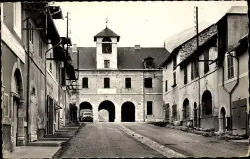 Ak Mont Dauphin Hautes Alpes, Rue Catinàt, voiture