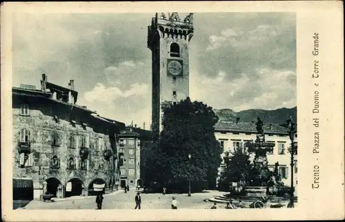 Ak Trento Trient Trentino, Piazza del Duomo e Torre Grande