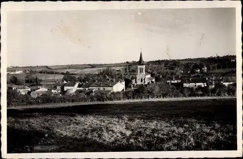 Ak Céron Saône et Loire, vue générale, Église, prairie