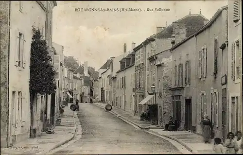 Ak Bourbonne les Bains Haute Marne, Rue Vellonne, maisons