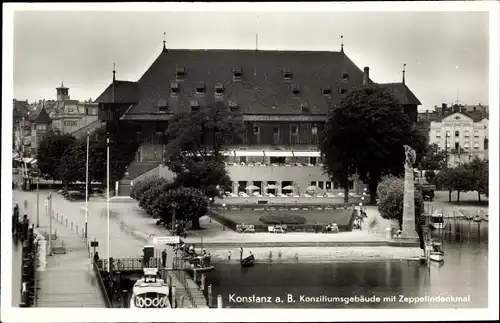 Ak Konstanz am Bodensee, Konziliumsgebäude mit Zeppelindenkmal