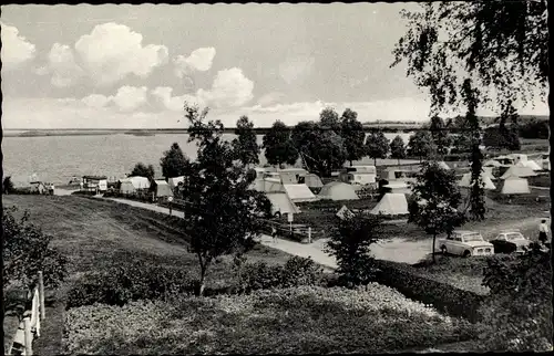 Ak Dersau am Großen Plöner See, Campingplatz, Zelte, parkende Autos, Seeblick