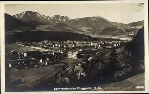 Ak Gloggnitz in Niederösterreich, Panorama vom Ort