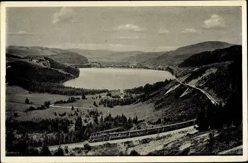 Ak Titisee Neustadt im Breisgau Hochschwarzwald, Blick aus der Ferne 