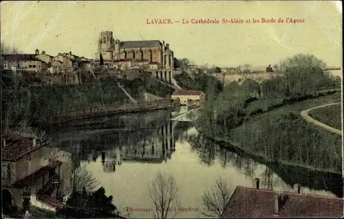 Ak Lavaur Tarn, La Cathedrale Saint Alain et les bords de l'Agout