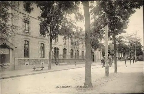 Ak Varenne Val de Marne, Les Ecoles