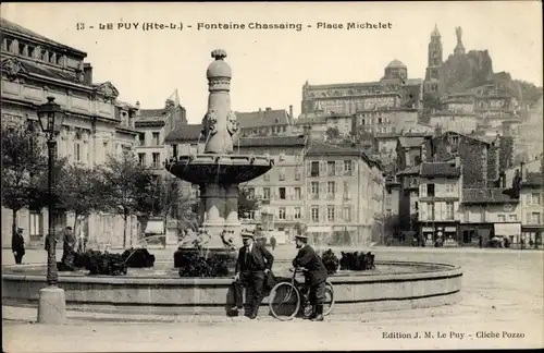 Ak Le Puy-en-Velay Haute-Loire, Fontaine Chassaing, Place Michelet