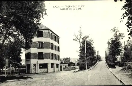 Ak Vernouillet Yvelines, Avenue de la Gare, maisons