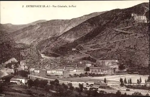 Ak Entrevaux Alpes de Haute Provence, Vue Generale, Le Fort