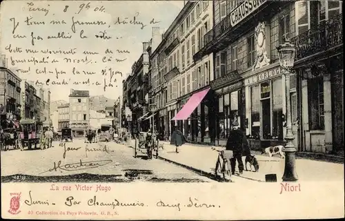 Ak Niort Deux Sèvres, La rue Victor Hugo