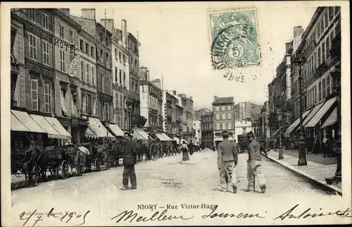 Ak Niort Deux Sèvres, Rue Victor Hugo