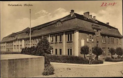 Ak Meißen in Sachsen, Blick auf das Beamtenhaus 1 der Polizeischule