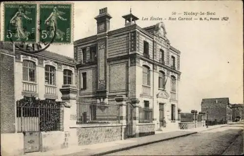 Ak Noisy le Sec Seine Saint Denis, Rue Carnot, Les écoles