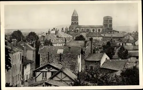 Ak Brioude Haute-Loire, Vue prise sur l'Église Saint Julien