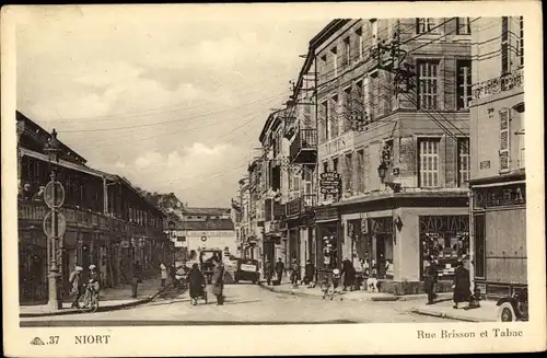 Ak Niort Deux Sèvres, Rue Brisson et Tabac