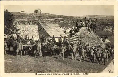 Ak Montenegro, Einbringen einer montenegrinischen Kutscha, Hütte, Soldaten