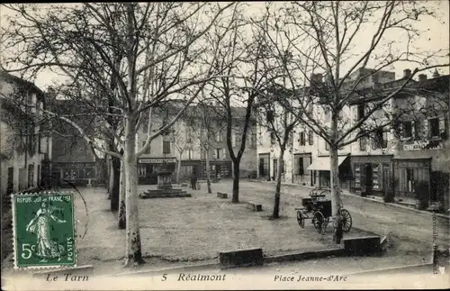 Ak Realmont Tarn, Place Jeanne d'Arc