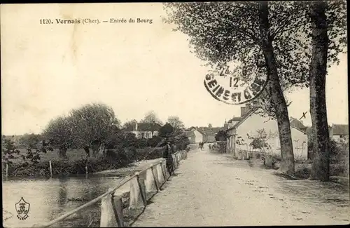 Ak Vernais Cher, Entree du Bourg