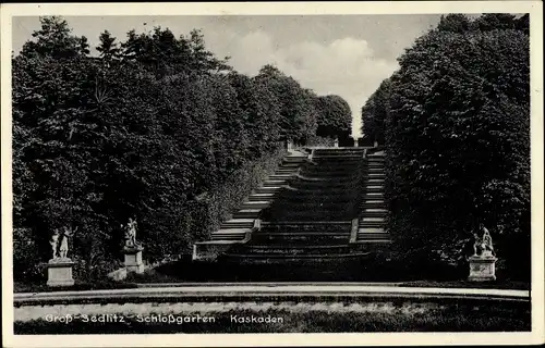 Ak Großsedlitz Heidenau in Sachsen, Partie im Schlossgarten, Statuen, Kaskaden