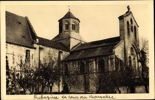 Ak Aubazine Corrèze, La Cour du Monastere