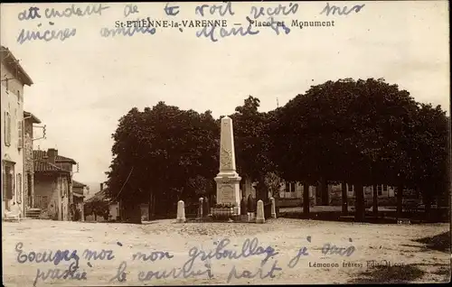 Ak St. Etienne la Varenne Rhône, Place, Monument, arbres