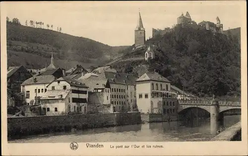 Ak Vianden Luxemburg, Le pont sur l'Our et les ruines