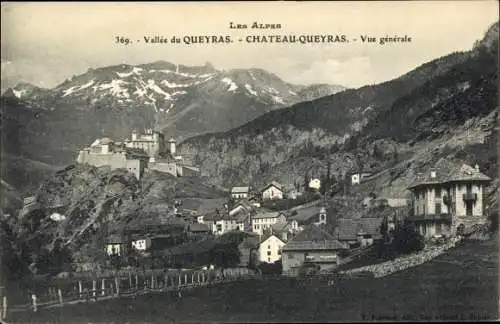 Ak Queyras Hautes Alpes, Vue générale, Château