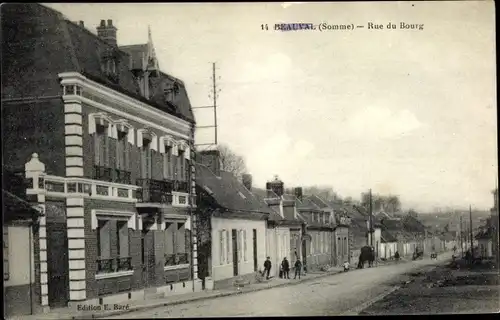 Ak Beauval Somme Frankreich, Rue du Bourg