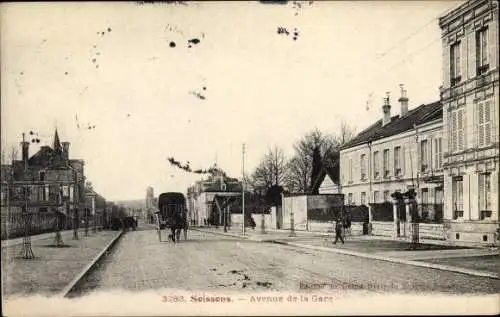 Ak Soissons Aisne, Avenue de la Gare, Kutsche, Straßenpartie