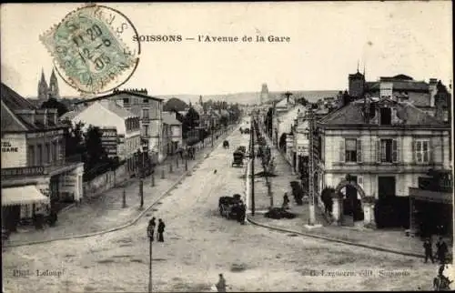 Ak Soissons Aisne, L'Avenue de la Gare, Straßenpartie