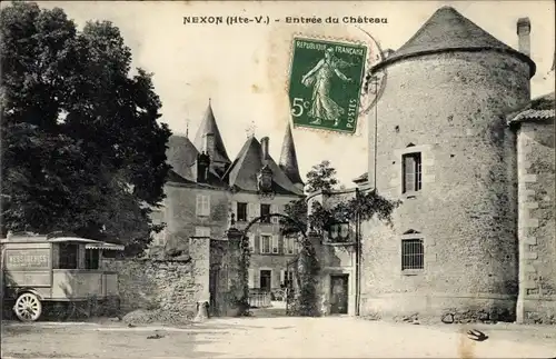 Ak Nexon Haute Vienne, Entree du Chateau, Schloss, LKW