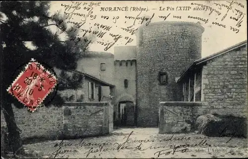 Ak Morancé Rhône, Le Pin, XIIIe siècle, vue extérieure, entrée