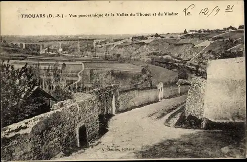 Ak Thouars Deux Sèvres, Vue panoramique de la Vallée du Thouet et du Viaduc