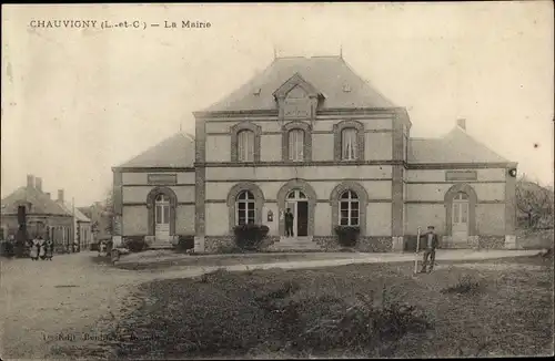 Ak Chauvigny Loir et Cher, La Mairie