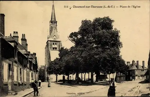 Ak Chaumont sur Tharonne Loir et Cher, Place de l'Eglise