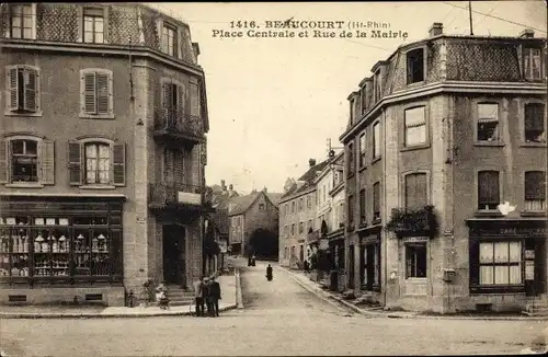 Ak Beaucourt Territoire de Belfort, Place Centrale et Rue de la Mairie